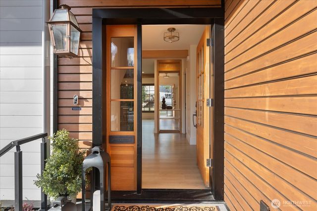 6523 39th Avenue NE, Seattle, WA 98115