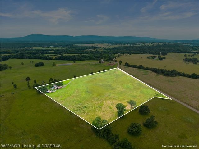 488 Dizzy Dean Road, Booneville, AR 72927
