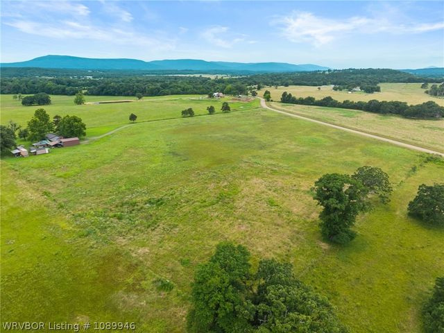 488 Dizzy Dean Road, Booneville, AR 72927