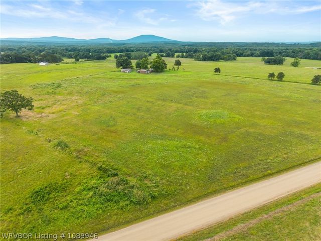 488 Dizzy Dean Road, Booneville, AR 72927