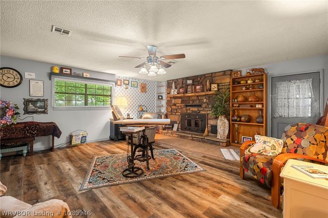 488 Dizzy Dean Road, Booneville, AR 72927
