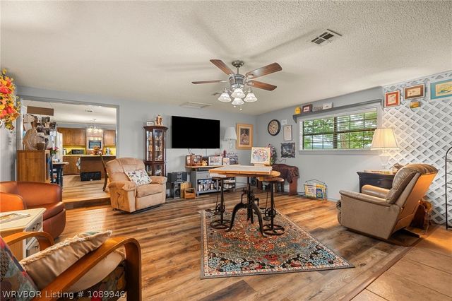 488 Dizzy Dean Road, Booneville, AR 72927