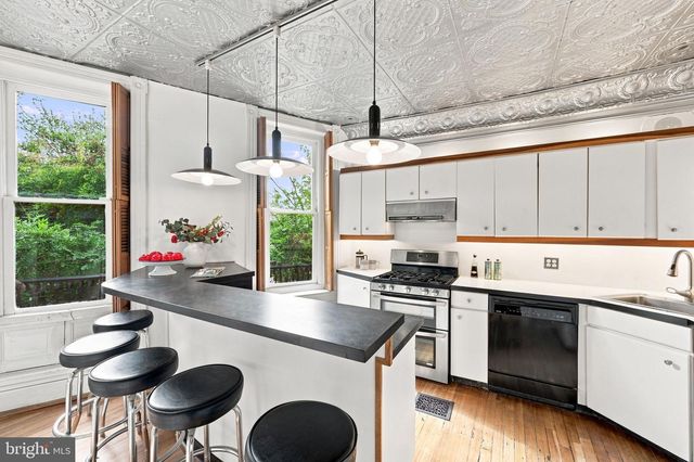 1000 MARYLAND AVE NE, Washington, DC 20002