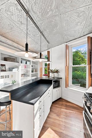 1000 MARYLAND AVE NE, Washington, DC 20002