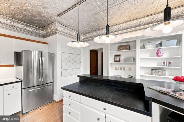 1000 MARYLAND AVE NE, Washington, DC 20002