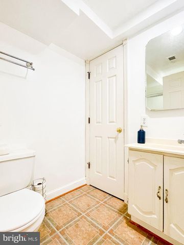 1000 MARYLAND AVE NE, Washington, DC 20002