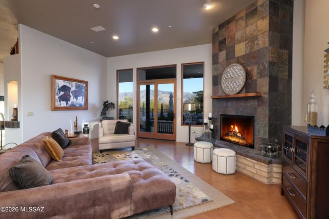 12520 N La Canada Drive, Oro Valley, AZ 85755