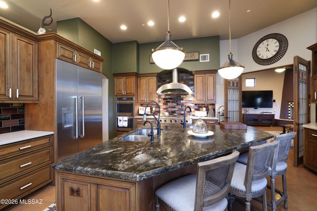 12520 N La Canada Drive, Oro Valley, AZ 85755