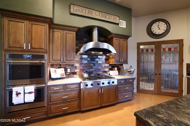 12520 N La Canada Drive, Oro Valley, AZ 85755