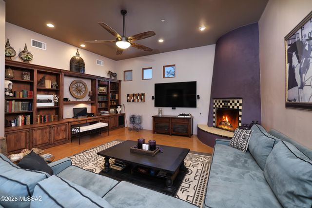 12520 N La Canada Drive, Oro Valley, AZ 85755