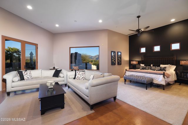 12520 N La Canada Drive, Oro Valley, AZ 85755