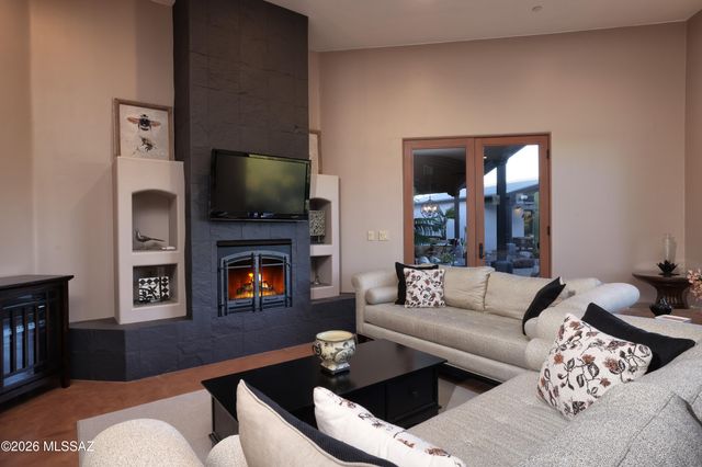 12520 N La Canada Drive, Oro Valley, AZ 85755