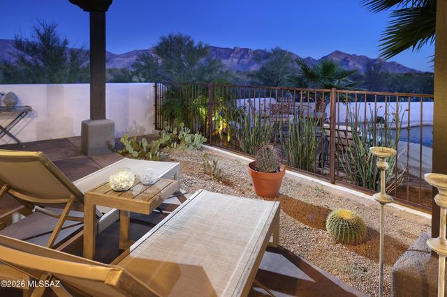 12520 N La Canada Drive, Oro Valley, AZ 85755