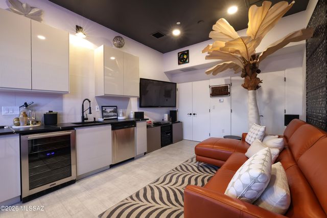 12520 N La Canada Drive, Oro Valley, AZ 85755