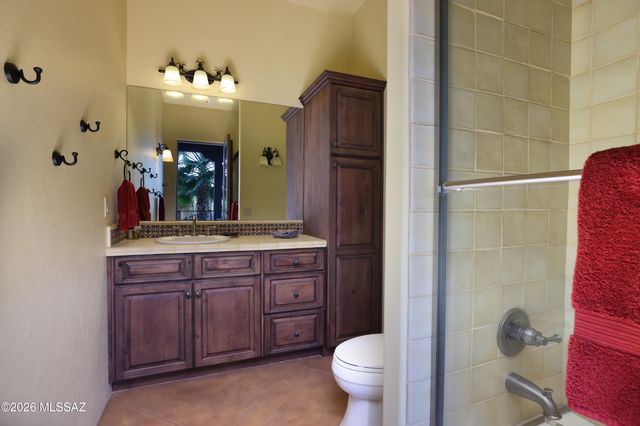 12520 N La Canada Drive, Oro Valley, AZ 85755