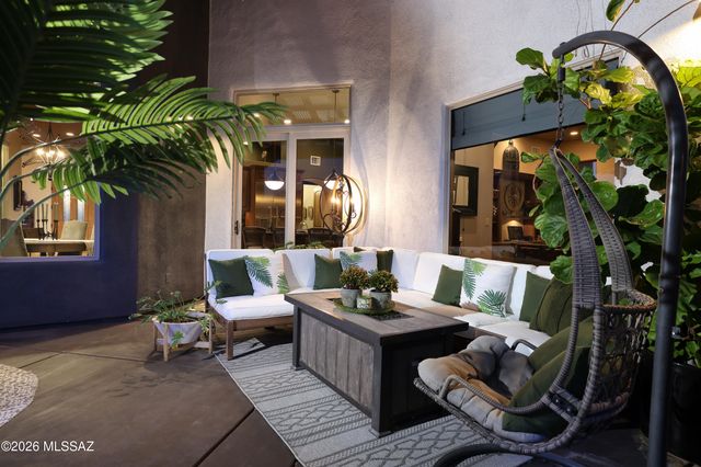 12520 N La Canada Drive, Oro Valley, AZ 85755