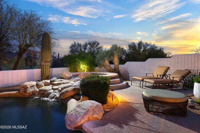 12520 N La Canada Drive, Oro Valley, AZ 85755