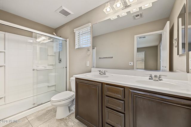 2552 E VERMONT Drive, Gilbert, AZ 85295