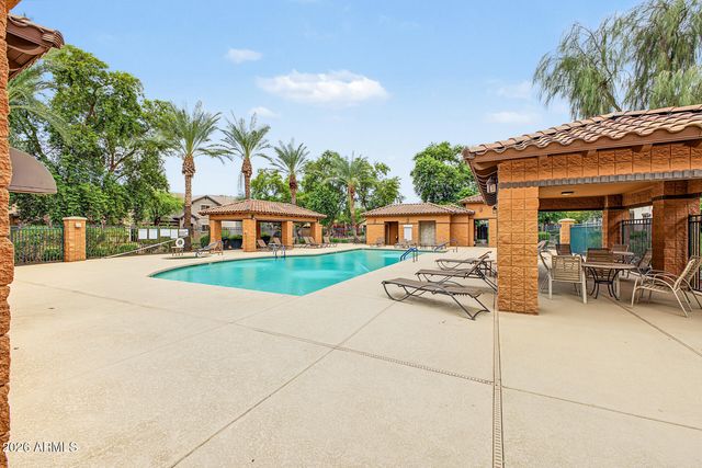 2552 E VERMONT Drive, Gilbert, AZ 85295