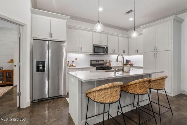 120 Woodburn Way, Pearl, MS 39208