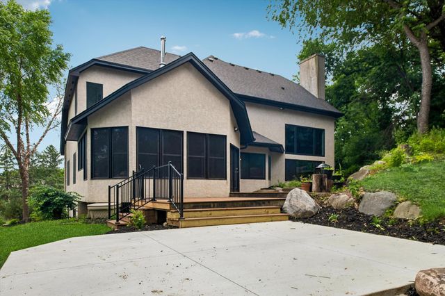 740 Mendota Heights Road, Mendota Heights, MN 55120
