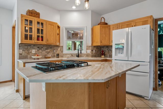 740 Mendota Heights Road, Mendota Heights, MN 55120