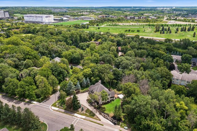 740 Mendota Heights Road, Mendota Heights, MN 55120