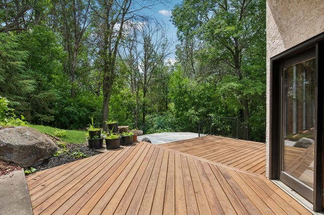 740 Mendota Heights Road, Mendota Heights, MN 55120
