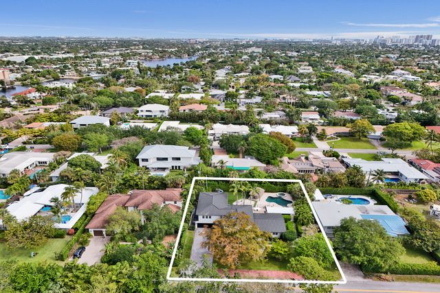2421 NE 12th Street, Fort Lauderdale, FL 33304