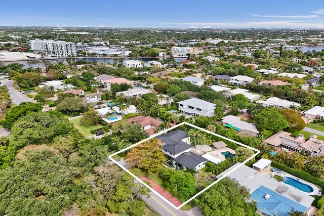 2421 NE 12th Street, Fort Lauderdale, FL 33304