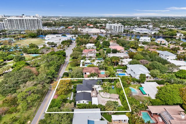 2421 NE 12th Street, Fort Lauderdale, FL 33304