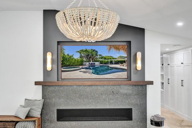 2421 NE 12th Street, Fort Lauderdale, FL 33304