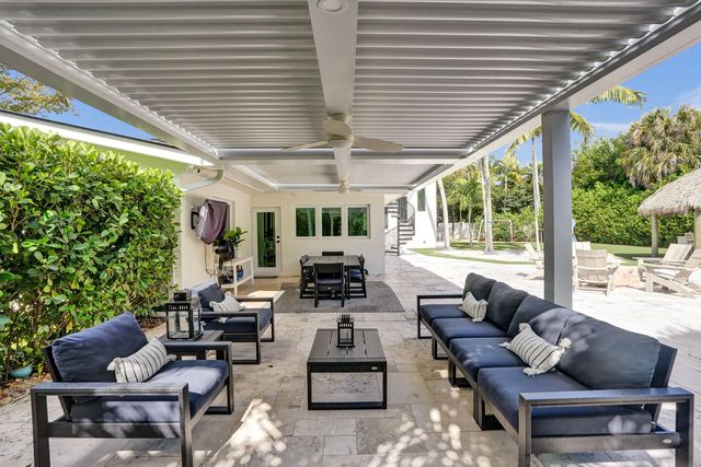 2421 NE 12th Street, Fort Lauderdale, FL 33304