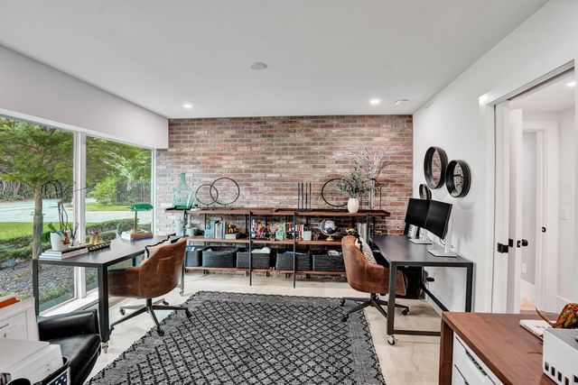 2421 NE 12th Street, Fort Lauderdale, FL 33304