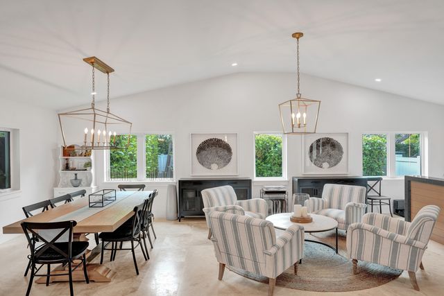 2421 NE 12th Street, Fort Lauderdale, FL 33304