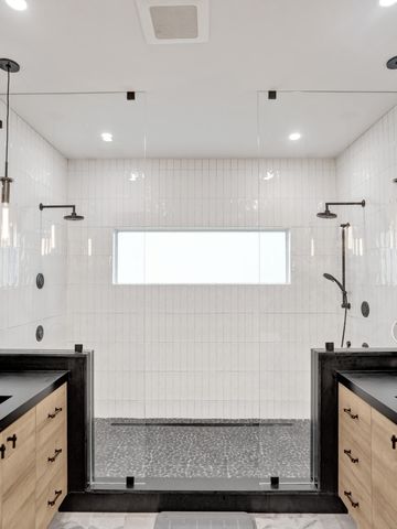 2421 NE 12th Street, Fort Lauderdale, FL 33304