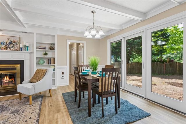 103 Shallow Lagoon DR, Yorktown, VA 23693