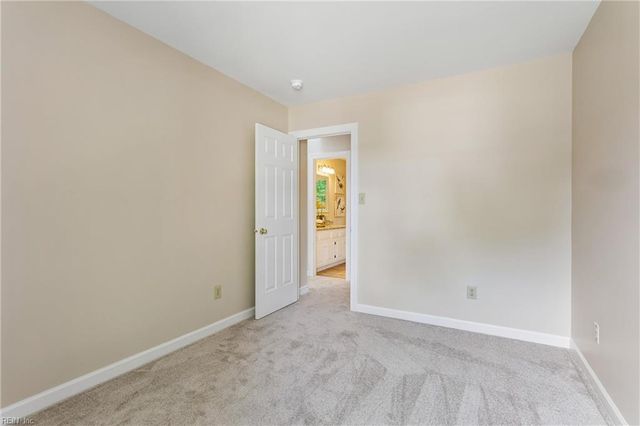 103 Shallow Lagoon DR, Yorktown, VA 23693