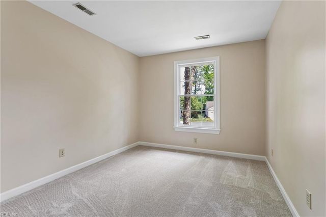 103 Shallow Lagoon DR, Yorktown, VA 23693