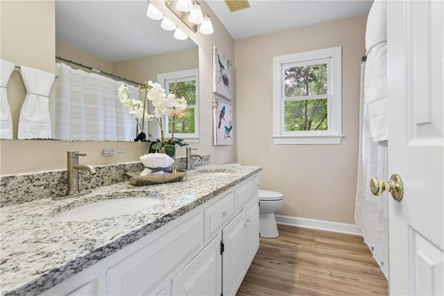 103 Shallow Lagoon DR, Yorktown, VA 23693