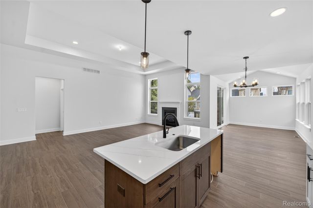 1458 Turner Drive 5, Commerce Charter Township, MI 48390