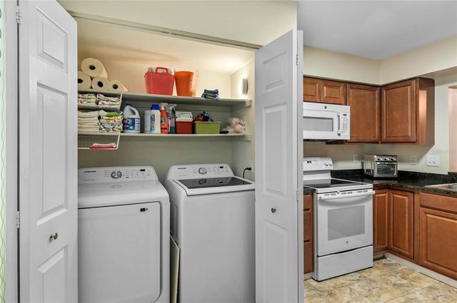 283 W LAKE FAITH DRIVE 146, Maitland, FL 32751