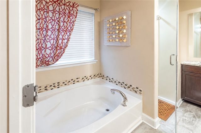 146 Chapel Lake S, Savannah, GA 31419