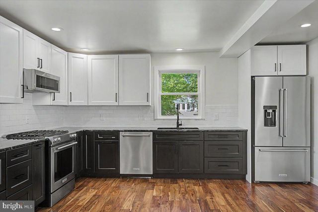 202 BLUE ROCK RD, Wilmington, DE 19809