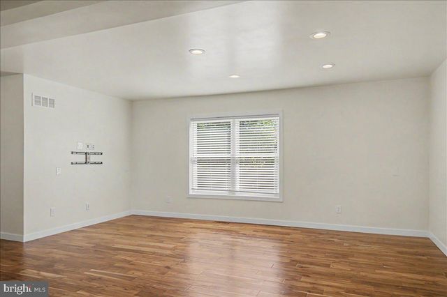 202 BLUE ROCK RD, Wilmington, DE 19809