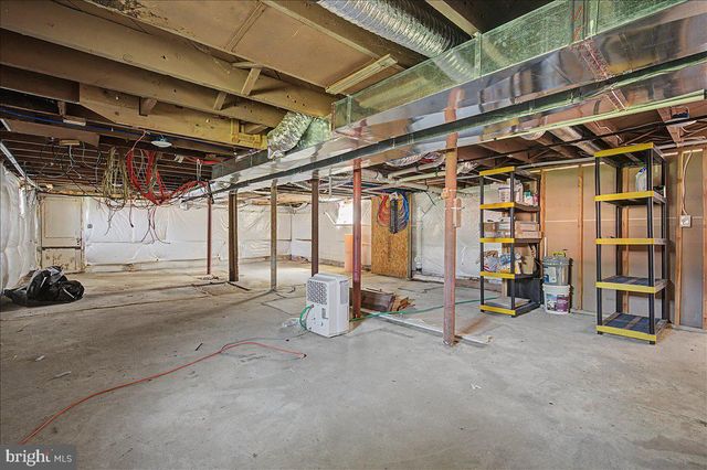 202 BLUE ROCK RD, Wilmington, DE 19809