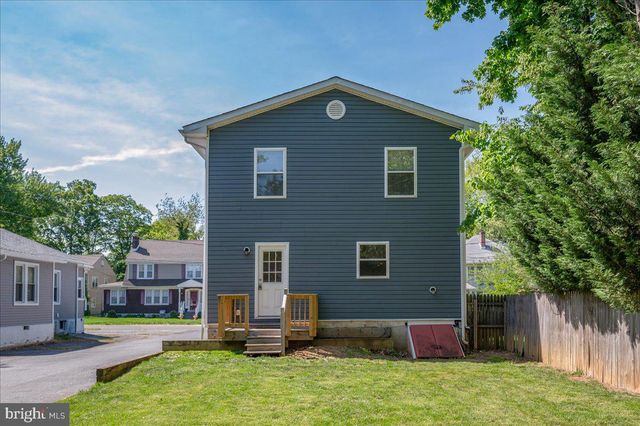 202 BLUE ROCK RD, Wilmington, DE 19809