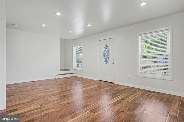 202 BLUE ROCK RD, Wilmington, DE 19809