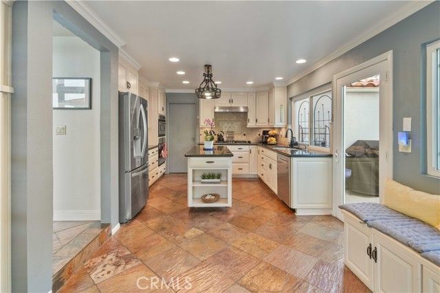 1919 Stonesgate, Westlake Village, CA 91361