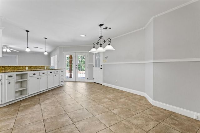 10014 Burgundy Drive, Woodway, TX 76712